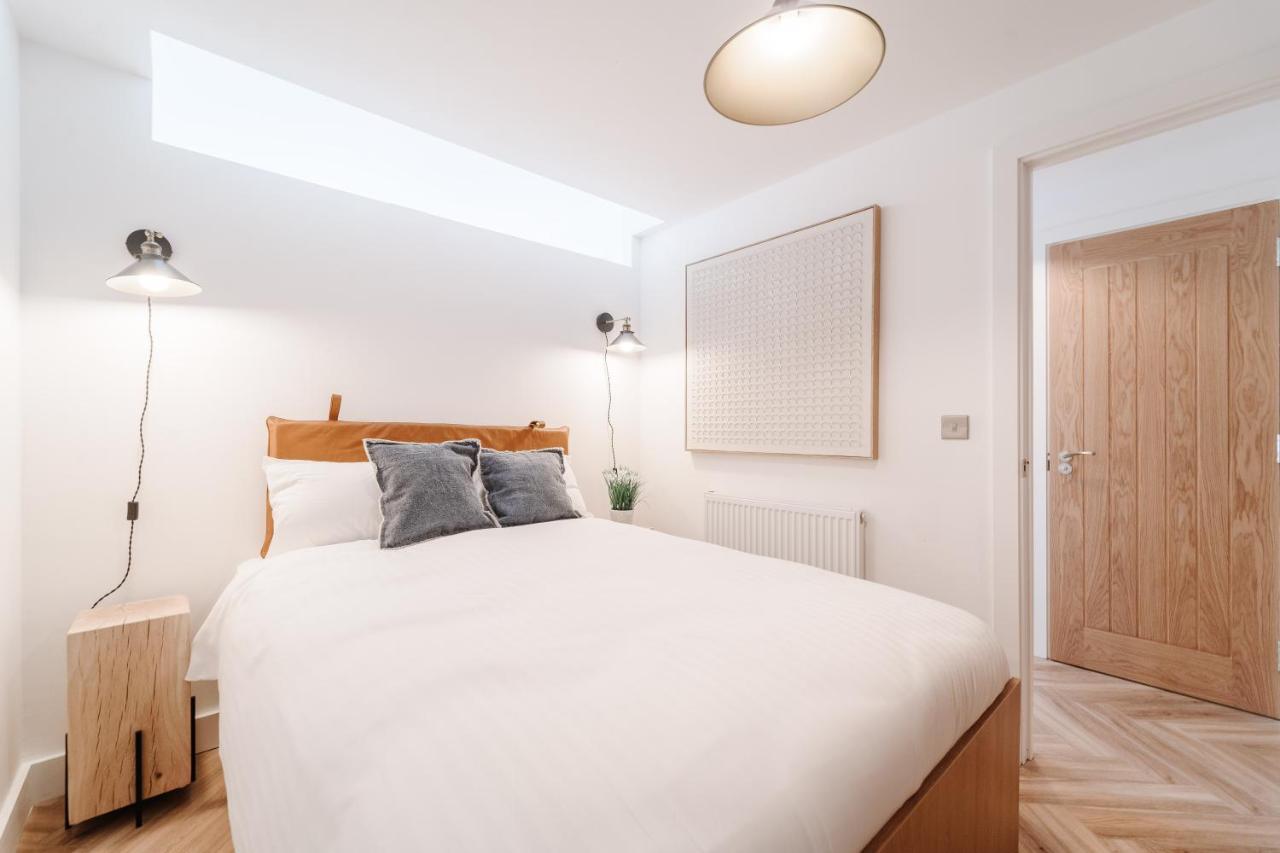 Royal House Stylish Apartments - Честър Екстериор снимка