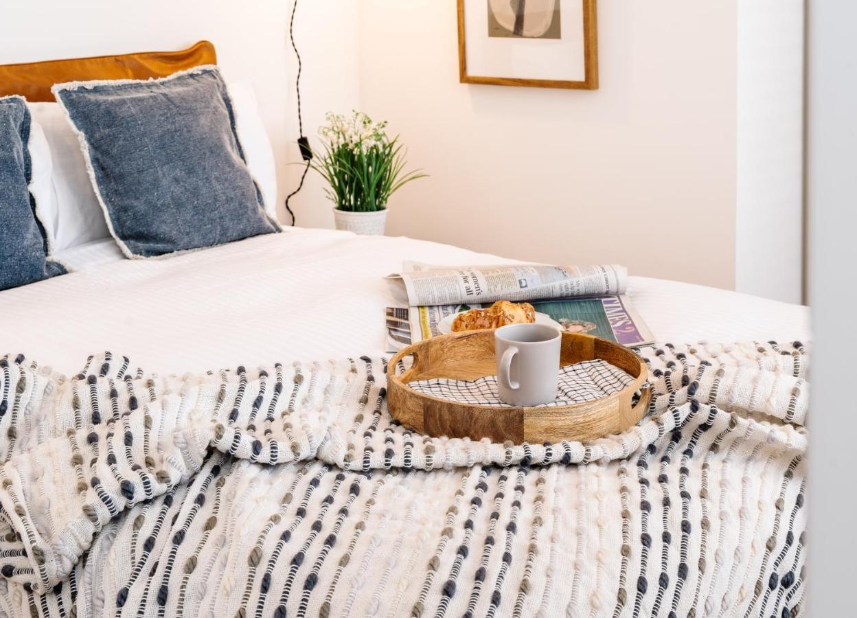 Royal House Stylish Apartments - Честър Екстериор снимка